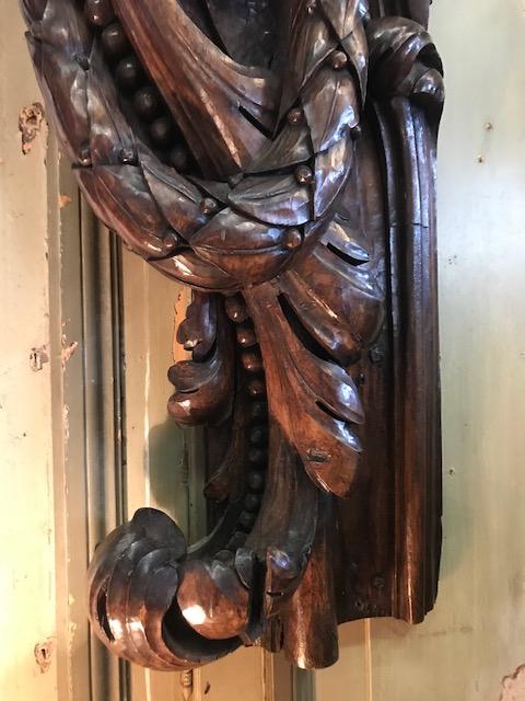 Pair of carved walnut architectural elements, XVIIIth