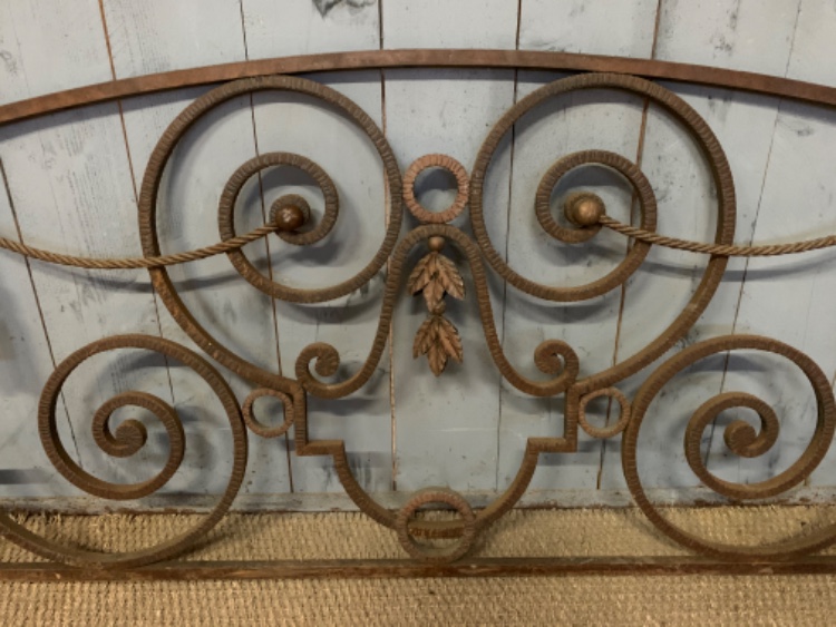 Wrought iron arch beg XXth