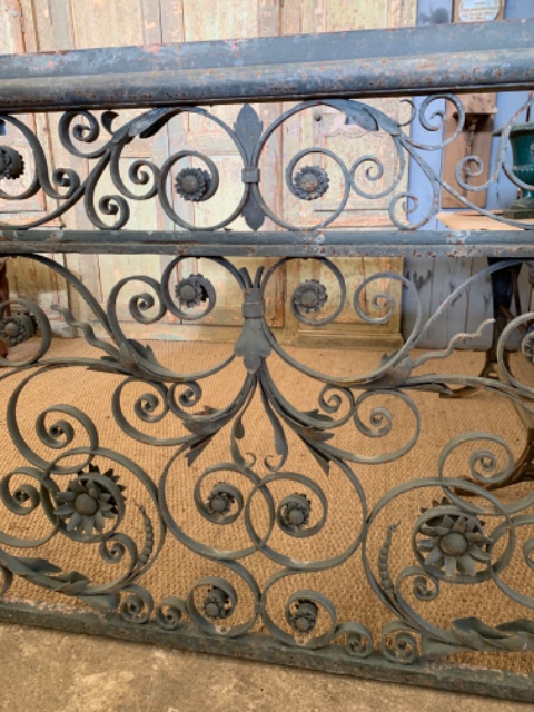 Wrought iron grate end of XVIIIth