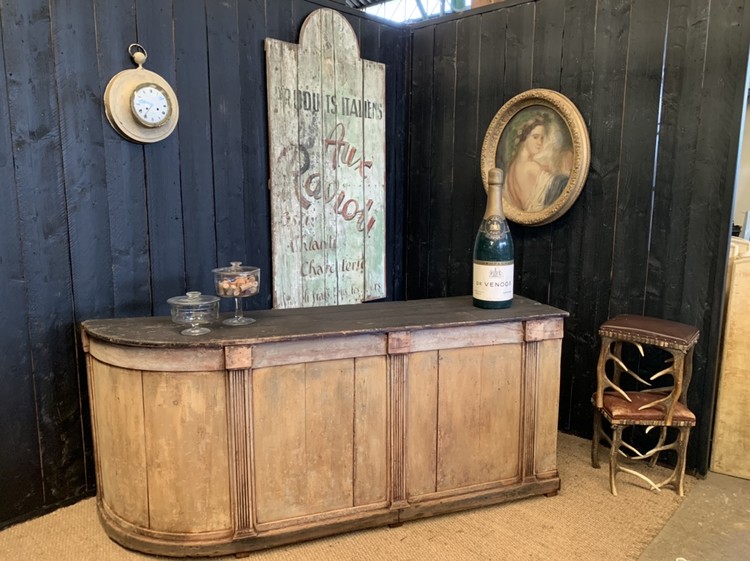 Shop counter with patina c.1830